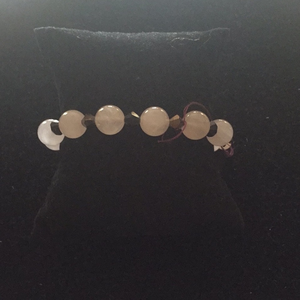 🛍2 for$30🛍NWT White stone with crystal beads bracelet